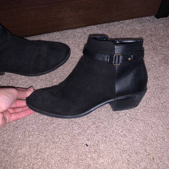 Black booties - Picture 2 of 2